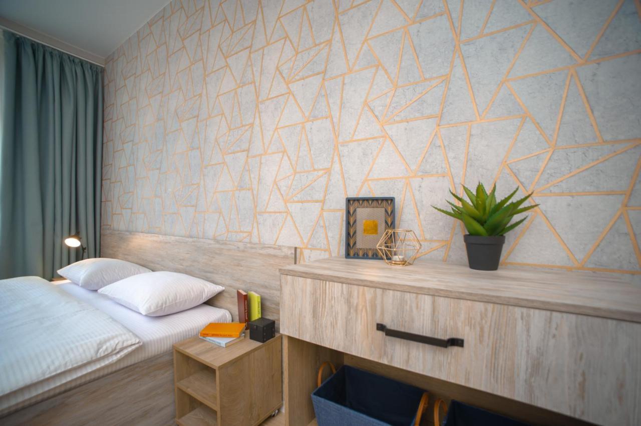 3 Bedroom, 2 Bathroom Apartment Near Forum Lviv Exteriör bild