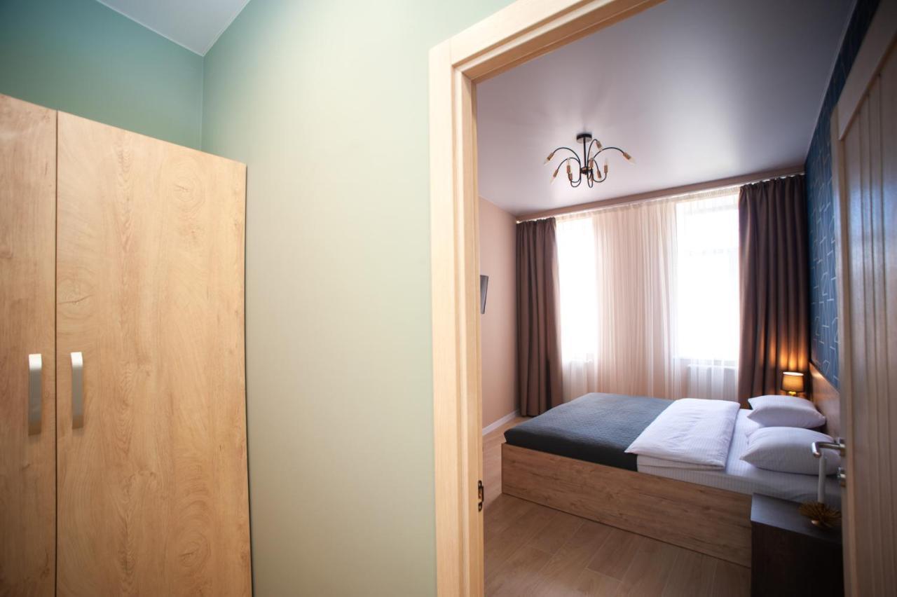 3 Bedroom, 2 Bathroom Apartment Near Forum Lviv Exteriör bild